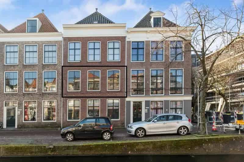 Grachtenpand Alkmaar: 2-kamer appartement 39m²