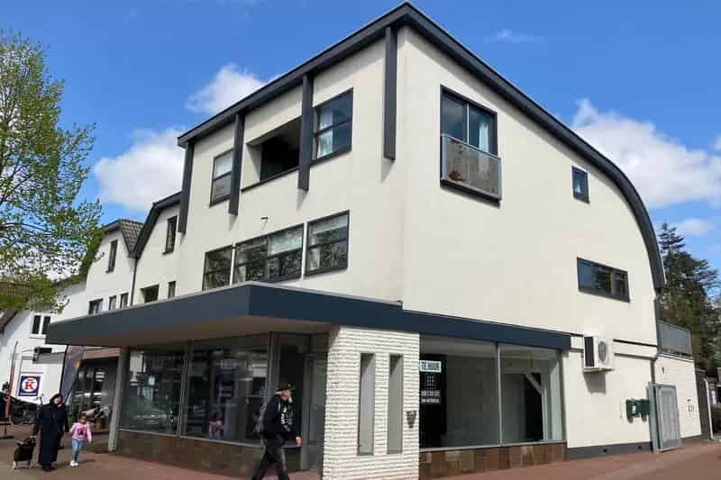 Winkel te Huur Apeldoorn Koninginnelaan 175m2