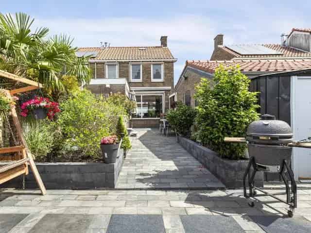 Hoekwoning Gouda Ouwe Gouwe 3 slaapkamers diepe tuin jacuzzi