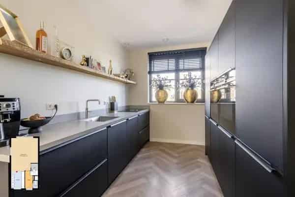 Moderne Hoekwoning te Vlaardingen Nieuwe Sluis 4 slaapkamers