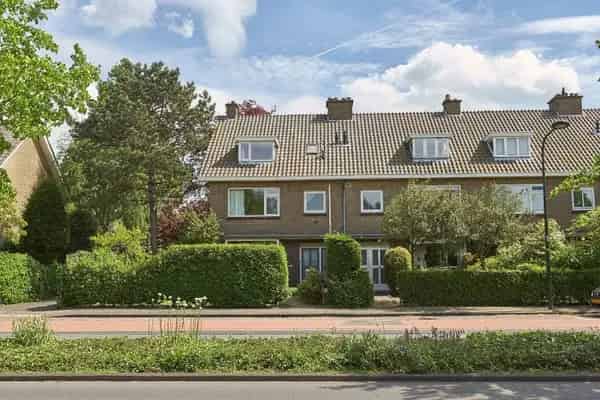Ruim Hoekherenhuis Wassenaar 170m2 5 Slaapkamers 2 Badkamers