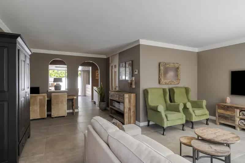 Royale Tweekapper 4 slaapkamers 144m2 Garage Breda
