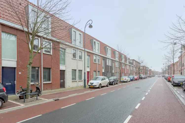 Appartement Te Huur in 200, Assumburg, Hoofddorp, Noord-Holland