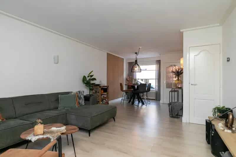 Huis te koop Tilburg Kasteeldreef 3 slaapkamers luxe badkamer
