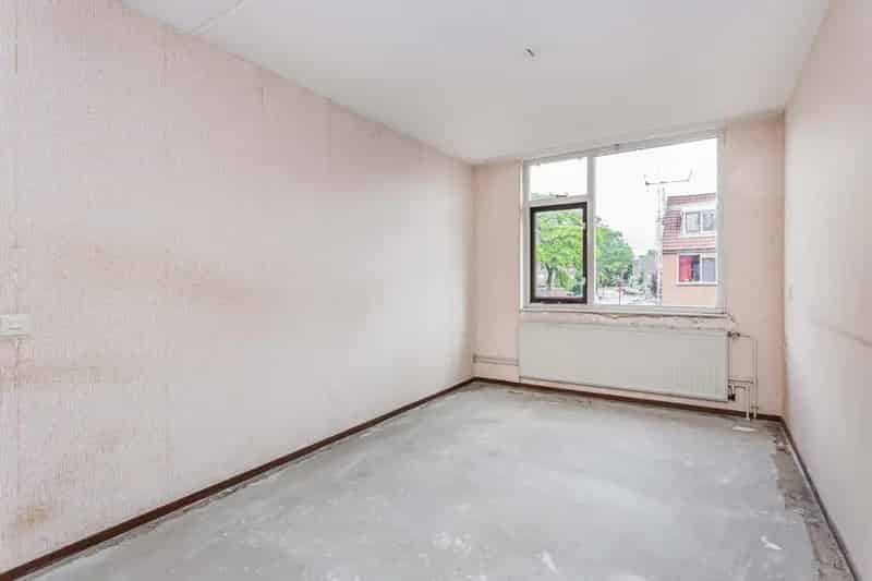 Ruime Eindwoning met Garage 4 Slaapkamers Batau Noord
