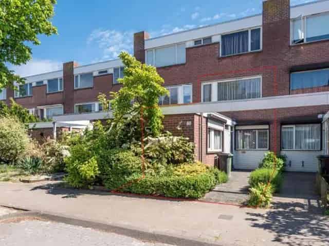 Appartement Eindhoven Tongelresestraat: gerenoveerde maisonnette met tuin en garage