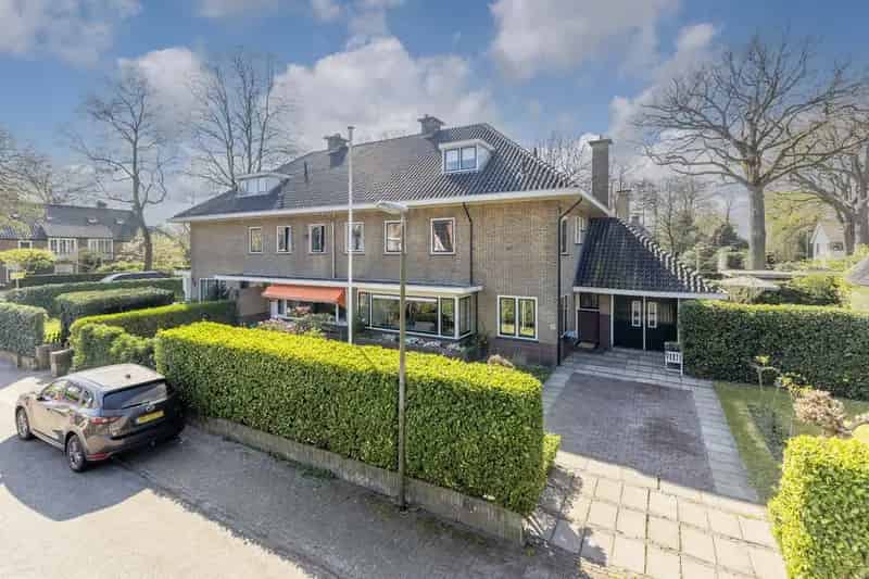 Huis te koop Bussum Spiegel Royale Hoekvilla 228m² 5 slaapkamers