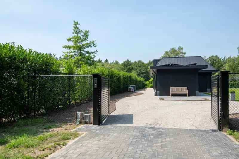 Bouwkavel Putten: 3125m² met Poolhouse en Bouwvergunning