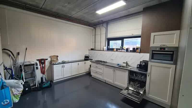 Bedrijfshal Gouda 400m² te Huur of Koop