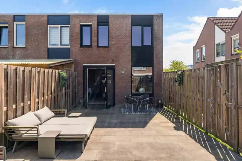 Huis te koop Den Haag Waldeck 4 Kamer 93m2 Grote Tuin