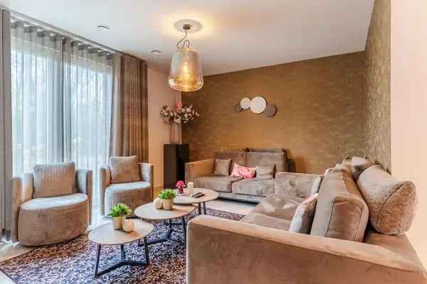 Luxe 2 1 Kap Woning A+++ 4 slaapkamers Uitbouw Garage