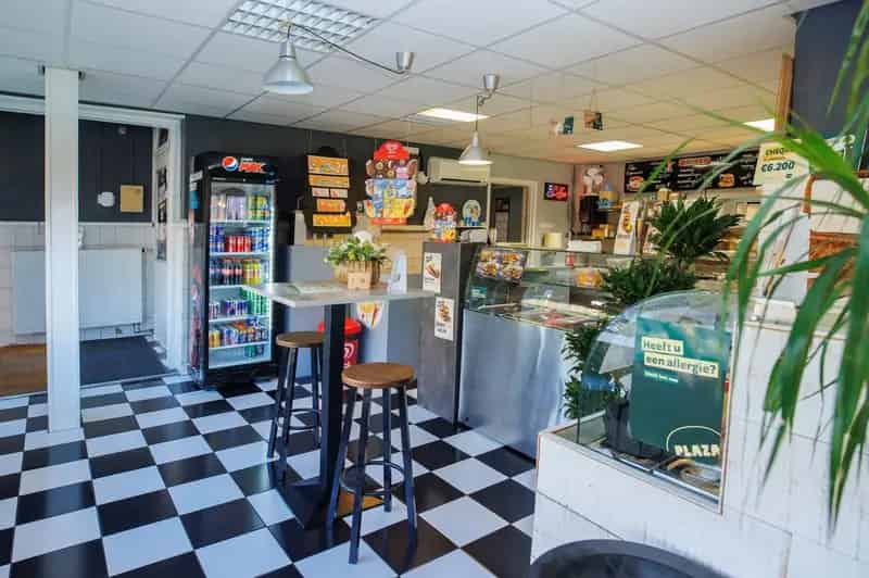 Horecaruimte Kootstertille te koop of te huur