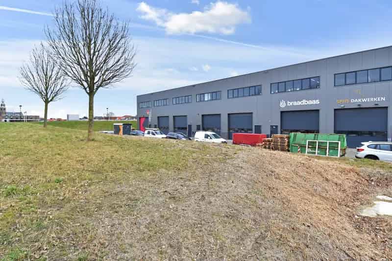 Bedrijfshal te Huur Maassluis 260m2 Nieuwe Waterweg