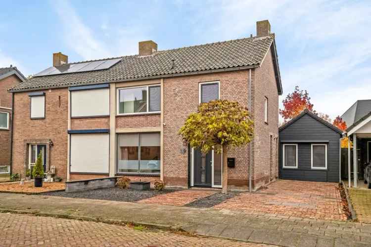 Eengezinswoning Te Koop in Dinteloord, Noord-Brabant