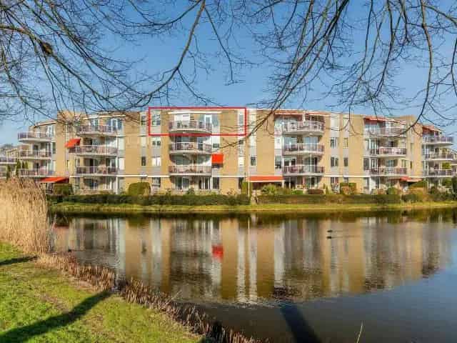3 Kamer Appartement Barendrecht Ruim Balkon Moderne Keuken
