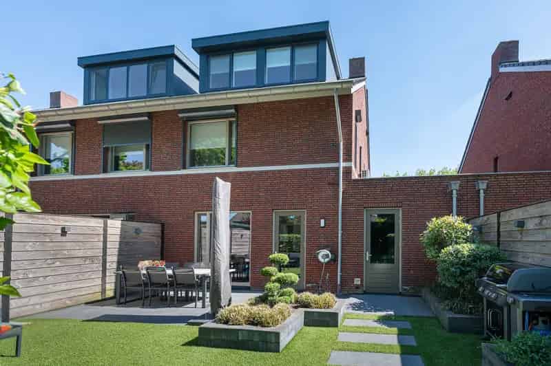 Moderne Twee Onder Een Kapwoning Schijndel