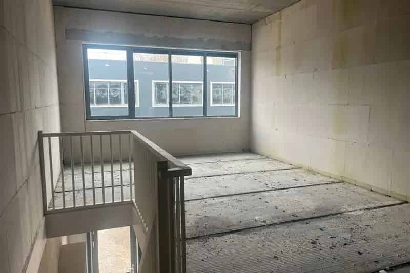Bedrijfshal Amersfoort te huur 100m²