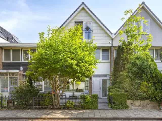 Ruime Tussenwoning Badhoevedorp 4 Slaapkamers 121m2