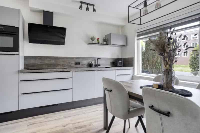 Tussenwoning Princenhage 3 slaapkamers moderne keuken 2022