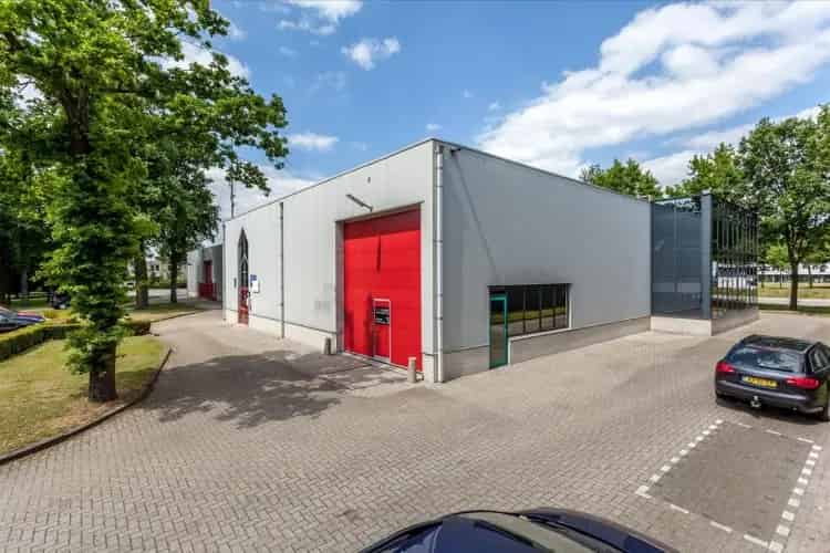 Kantoorruimte Hengelo: Units en Bedrijfshal te Huur