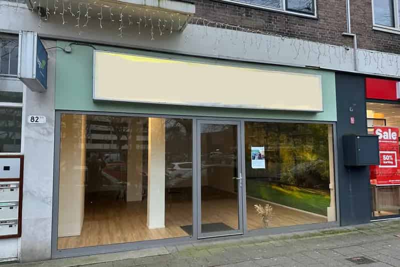 Winkelruimte te Huur Rotterdam Schiebroek Peppelweg 130m2