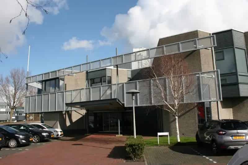 Kantoor te Huur Zaandam 65m2 Inclusief Parkeerplaats