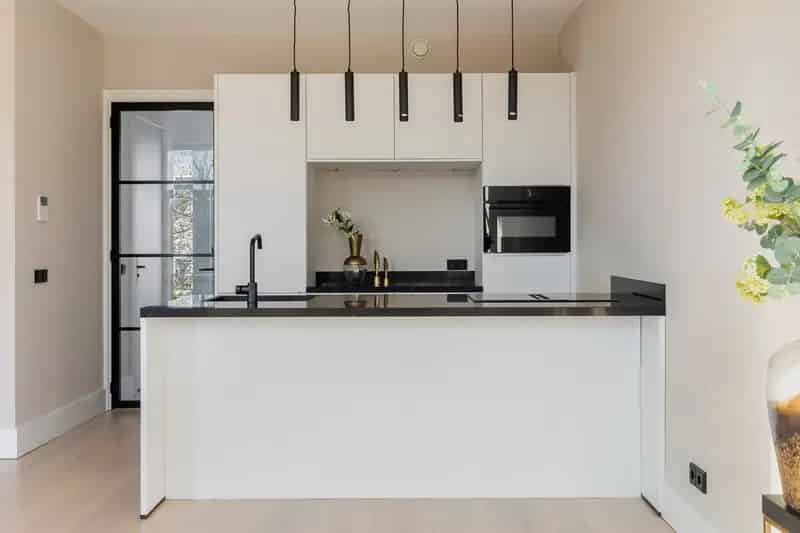 Appartement Rotterdam Afrikaanderwijk 75m2 gerenoveerd A+