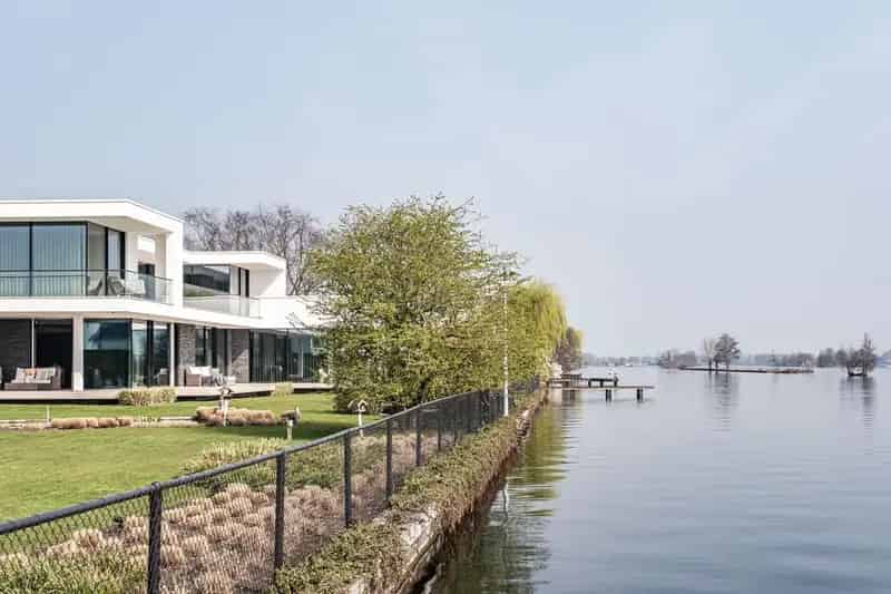 Luxe Villa Vinkeveense Plassen 8500m2 Grond Bijgebouw Tennisbaan Steiger