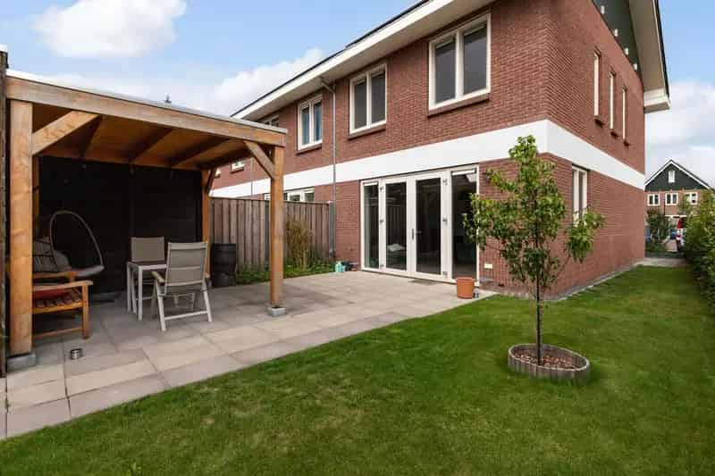 Moderne Hoekwoning Lieren 3 slaapkamers A++ label Tuin