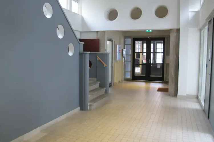 Kantoorruimte Amsterdam Oost 48m2  Creatief Gebouw