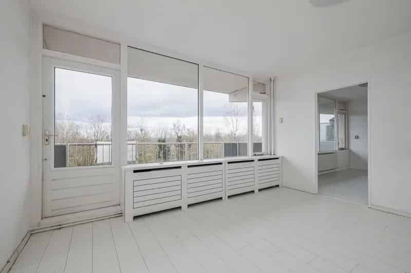 Ruim 5 Kamer Appartement Schiedam 4 Slaapkamers Balkon 22m2