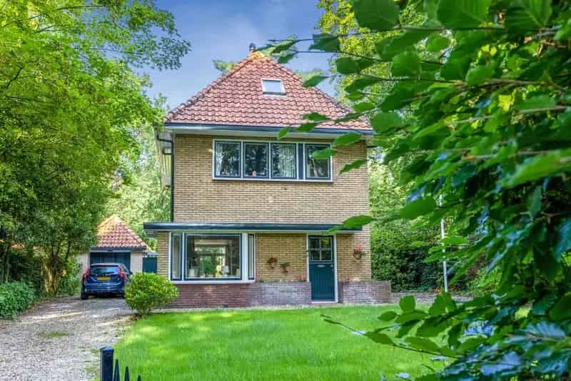 Huis te koop: Albert Cuyplaan 11 3723 GK Bilthoven | Funda