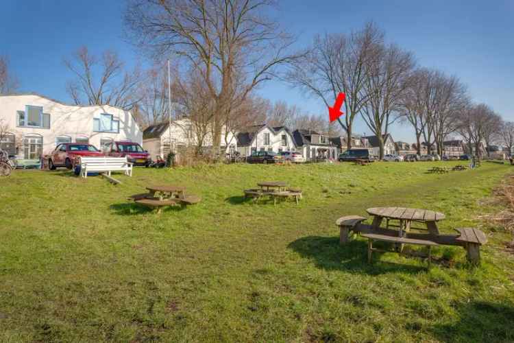Dijkwoning Amsterdam Noord  82m2 4 kamers Uitbreiding mogelijk