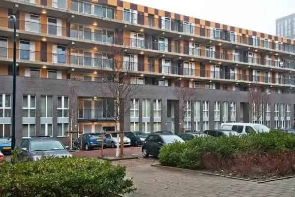 Ruim 2-kamer appartement nabij A9 A10 Osdorpplein