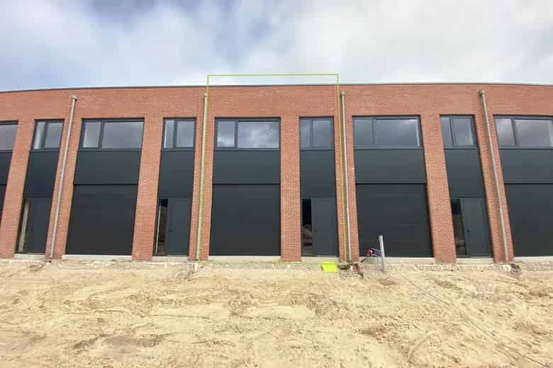 124 m2 bedrijfsruimte te huur in Almere