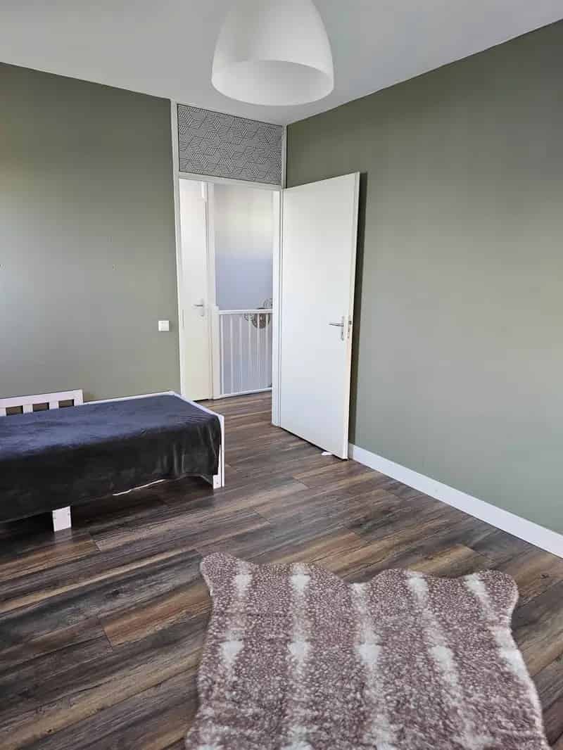 Tijdelijke Kamer Den Haag Juli Gemeubileerd