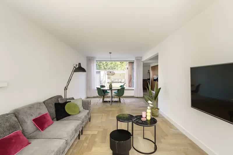 Moderne Hoekwoning Nijkerk Ruime Tuin Garage Instapklaar