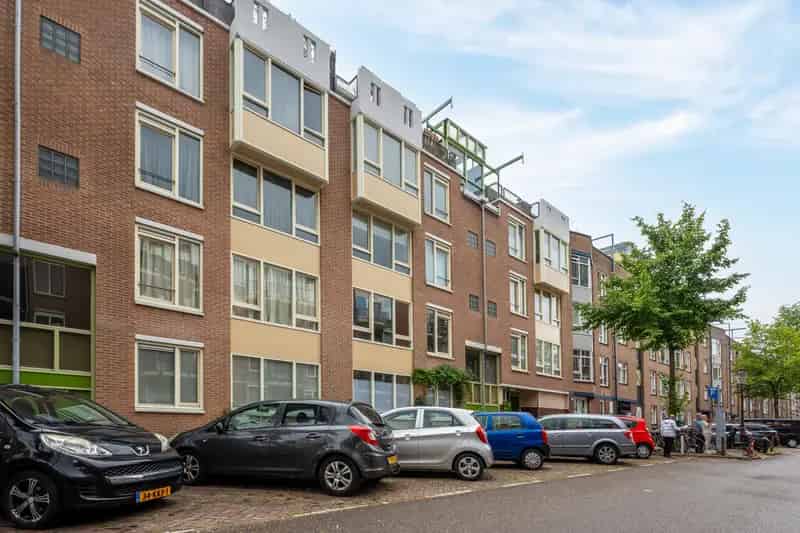 Amsterdam Oost Appartement 70m2 2 slaapkamers Balkon Berging