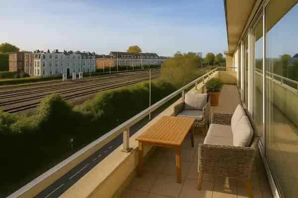 Ruim 4 Kamer Appartement Amsterdam Indische Buurt Nabij Muiderpoortstation
