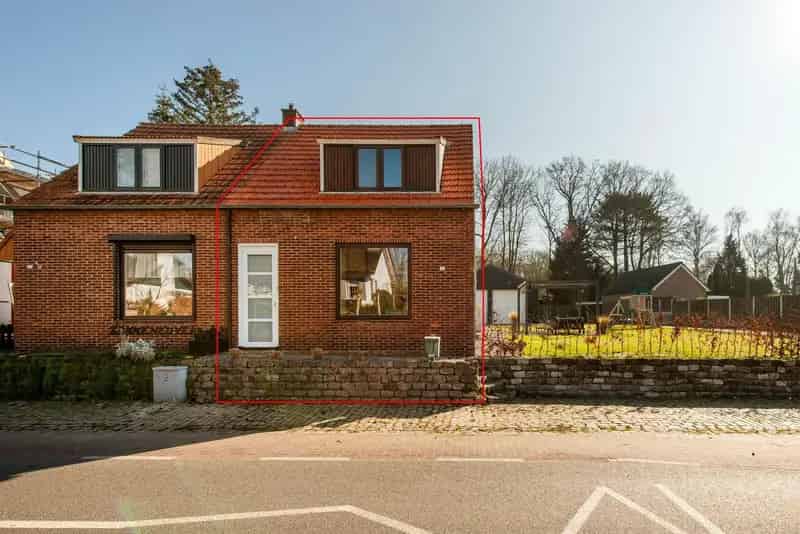 Luxe 2 1 Kap Woning met Loods en Tuin Energielabel B