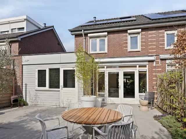 Tweekapper te koop Veenendaal 4 slaapkamers luxe badkamer