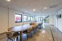 1086 m2 Kantoorruimte te Huur Huizen - Modern Bedrijfsgebouw