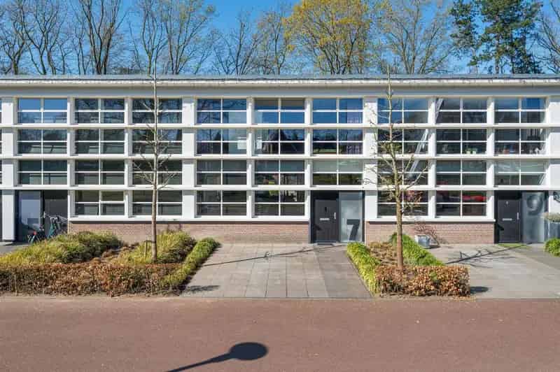 Loftwoning Valkenswaard Industrieel Wonen Ruime Tuin