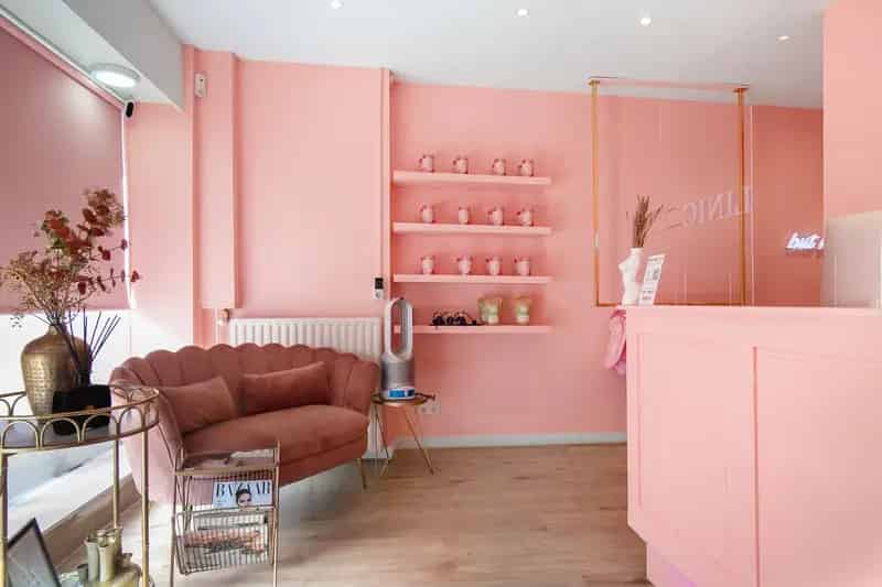 Amsterdam Oud-West:  Beautysalon te Huur 66m² Inclusief Inventaris