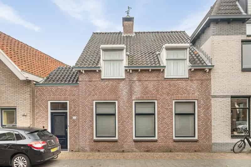 Ruime Eengezinswoning nabij Centrum Heinkenszand