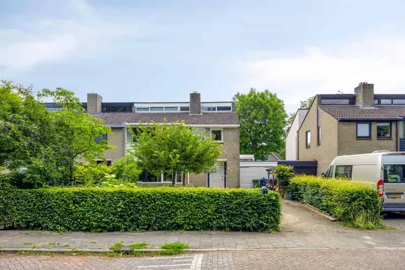 Grote Eengezinswoning Rossum 5 slaapkamers 2 badkamers