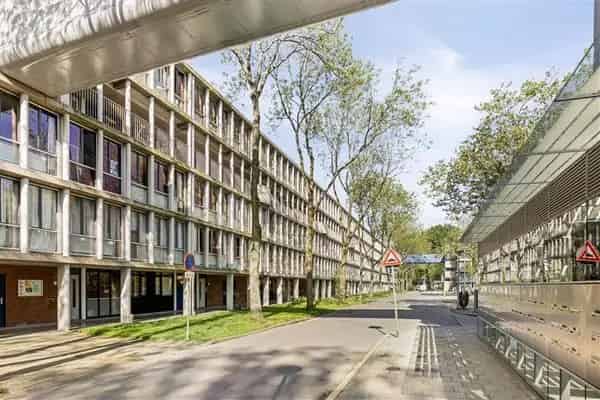 Appartement Amsterdam Noord 92m2 te renoveren