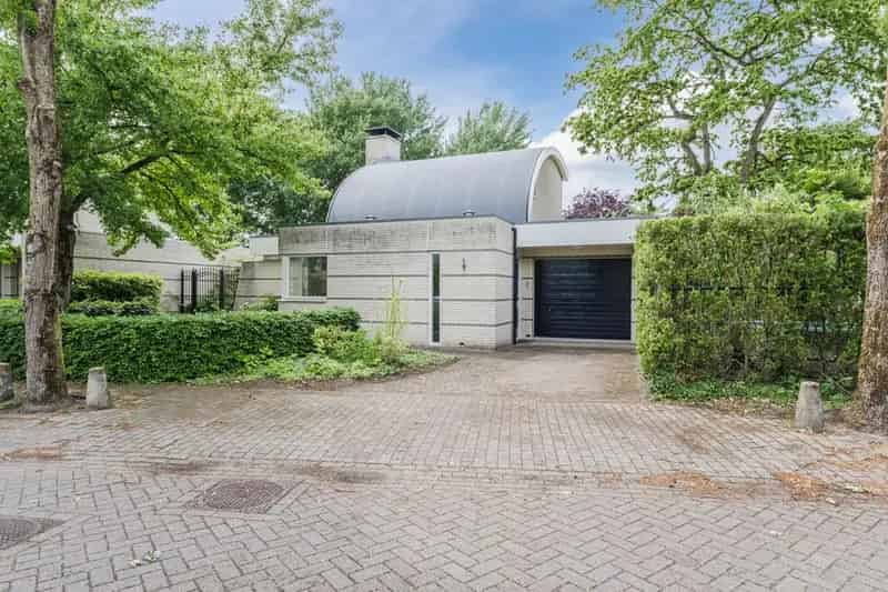 Levensloopbestendige Semibungalow Breda Ruime Tuin Privacy Garage