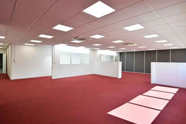 Kantoorruimte te huur Naarden 482m2 nabij A1