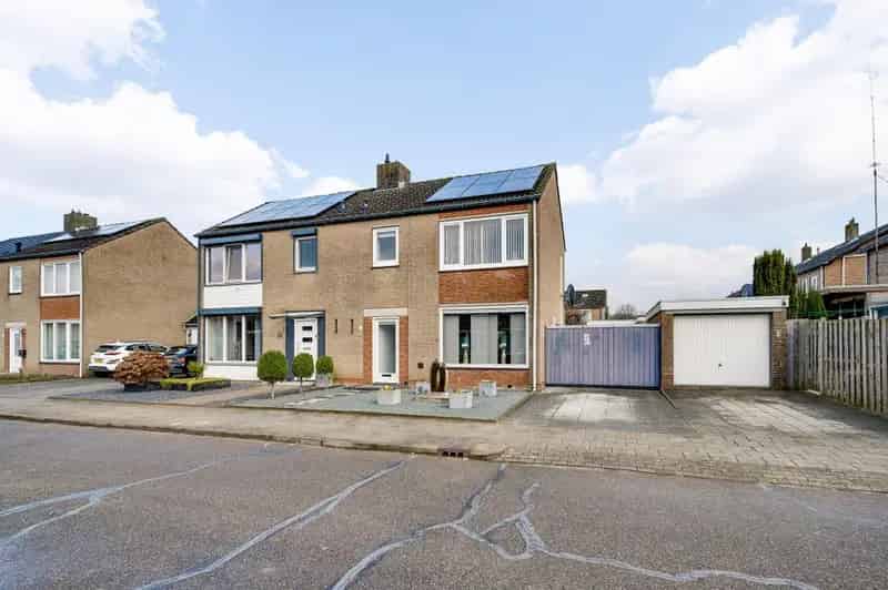2-onder-1-kapwoning Herkenbosch 3 slaapkamers tuin garage